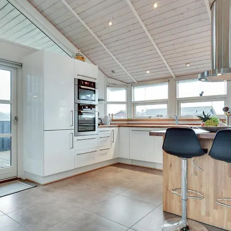 Rodna - 350m From The Sea In Nw Jutland By Interhome *